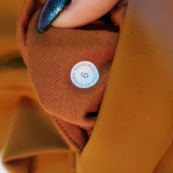 #823 Lululemon Instill leggings size 6 b684. - Picture 6 of 6